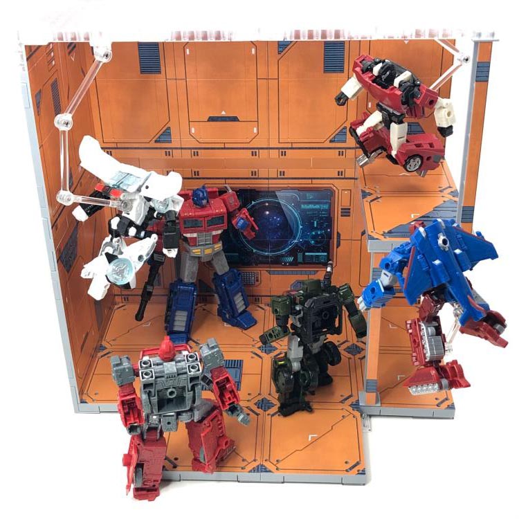 Transform and Display Out With Robots & SCI-FI Diorama